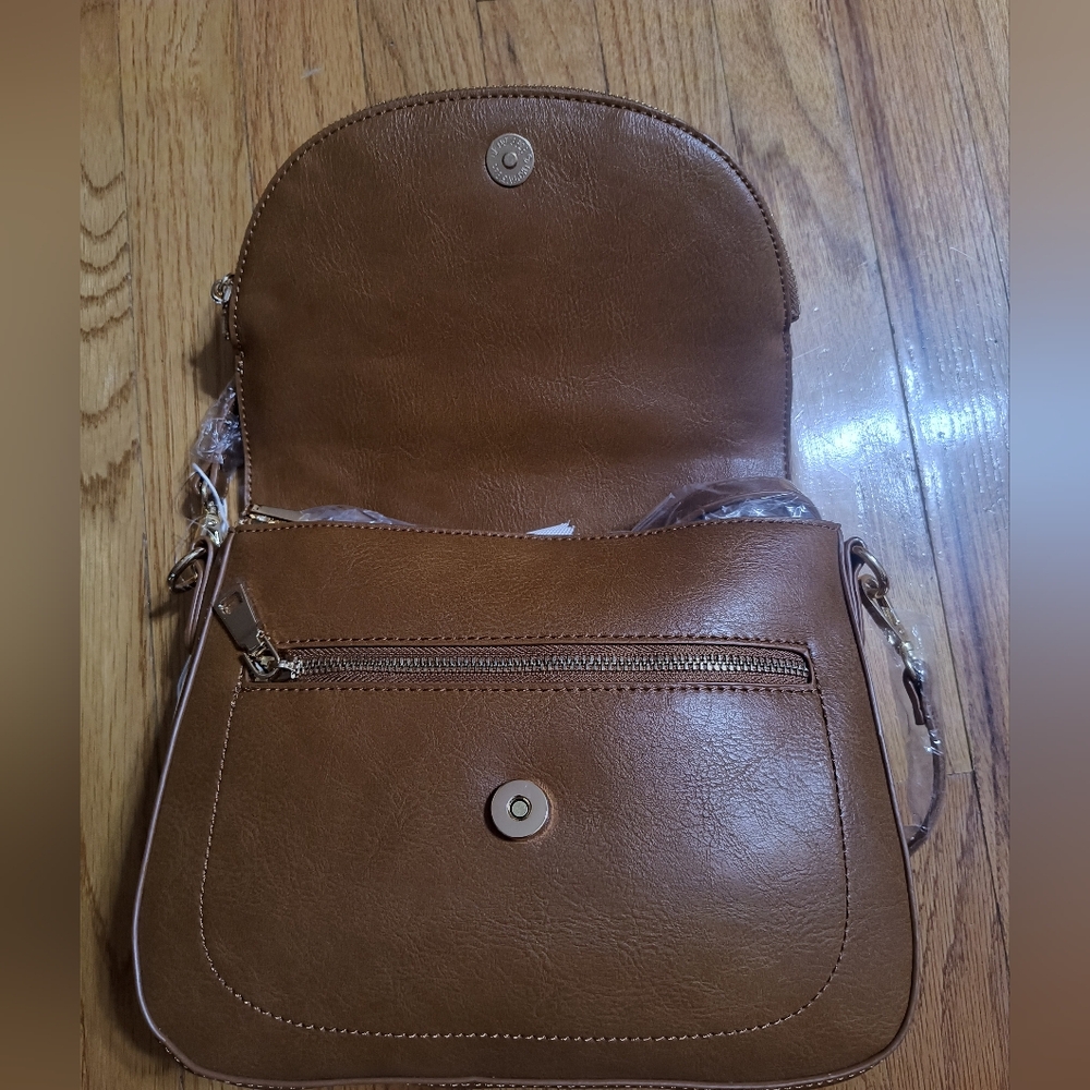 NWT Urban Expressions purse 10"X9"X2.5" Leatherlike Material - Picture 8 of 13